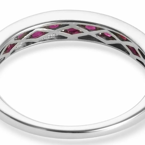 AA Burmese Rubies Ring in Platinum/Sterling Silver (Sz 7) 0.85 ctw - Picture 6 of 11